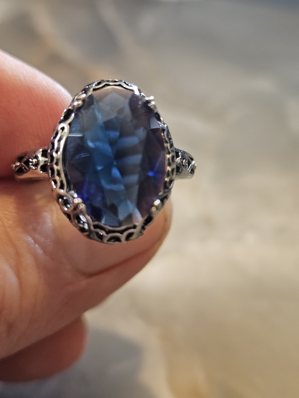 Vintage-Style Blue Oval Crystal Ring - Brand Unspecified